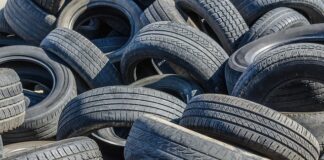 Jak naprawić przetartą torebkę?