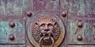 Czy wszystkie klamki pasują do wszystkich drzwi?