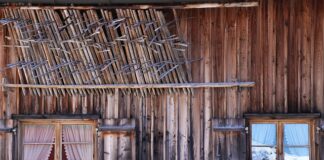 Jak założyć firankę bez karnisza?