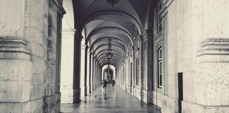 Co nad okrągłe lustro?