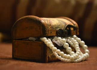 Na co nawlec korale prawdziwe?