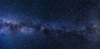 Co powiesić w oknie w kuchni?