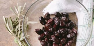 Jak zrobić kiszoną kapustę w beczce?