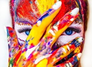 Jak ukryć biurko w sypialni?