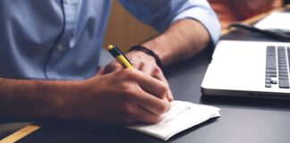 Jakie biurko do pracy w domu?