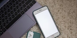 Czy stanie przy biurku jest zdrowe?